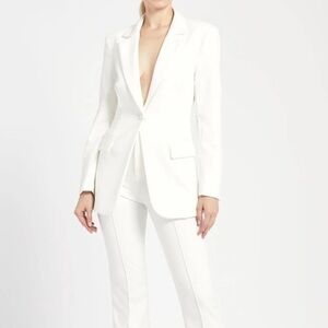Boa Classic White Blazer